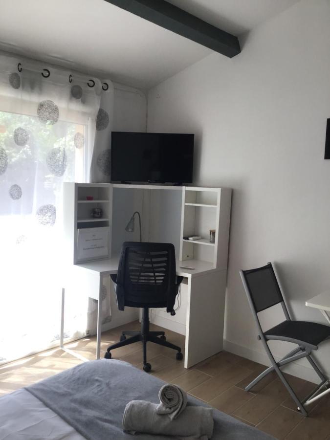 Studio Oustaou Acces Piscine 마르세유 외부 사진